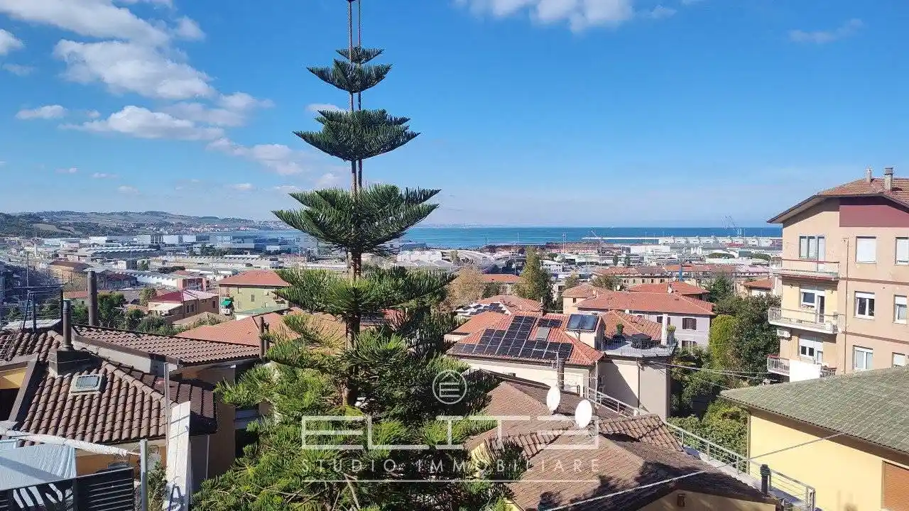 Appartamento in vendita a Ancona