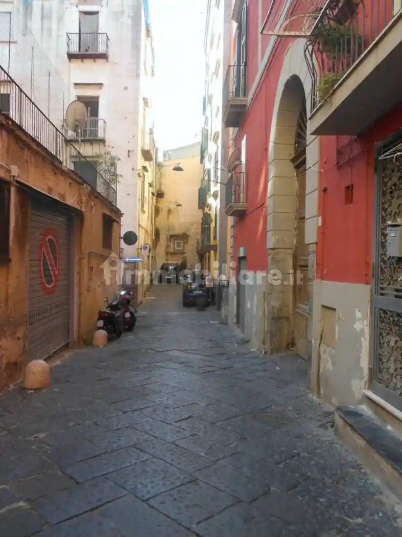 Appartamento in vendita a Napoli