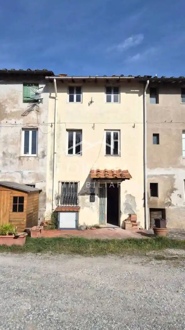 Casa indipendente in vendita a Lucca