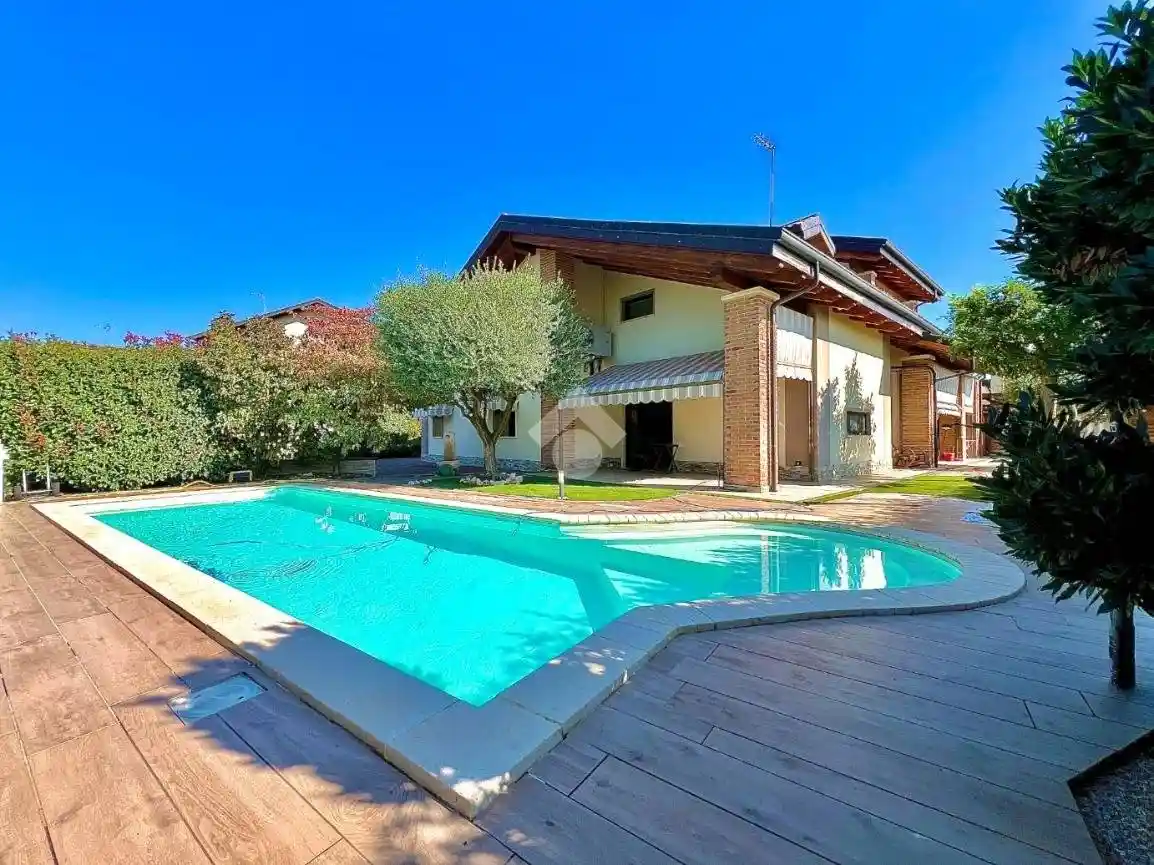 Villa in vendita a Buttigliera d'Asti