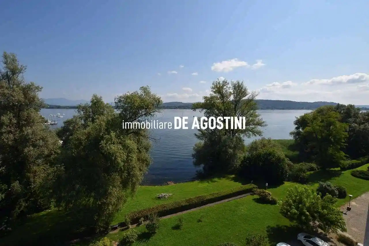 Appartamento in affitto a Dormelletto