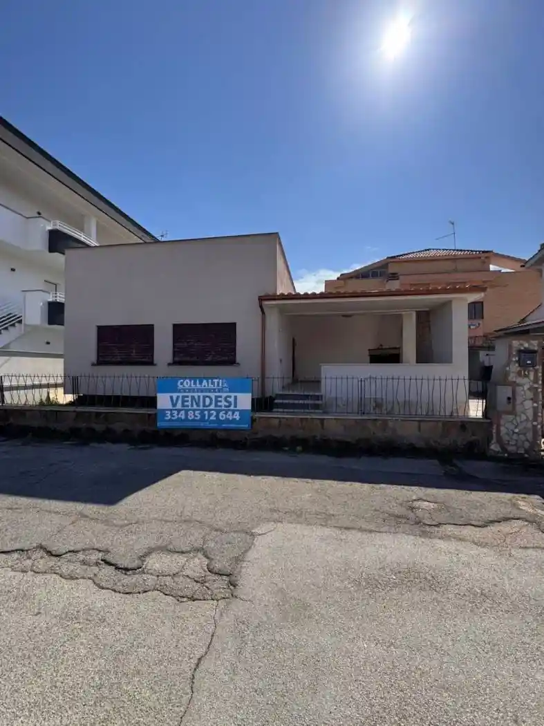 Villa in vendita a Nettuno