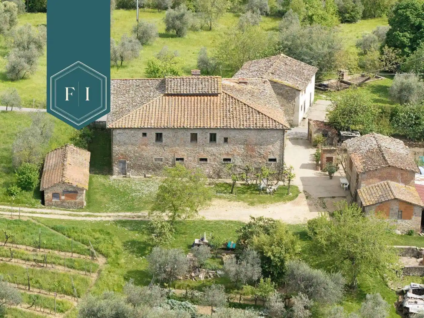 Rustico - Casale in vendita a Reggello