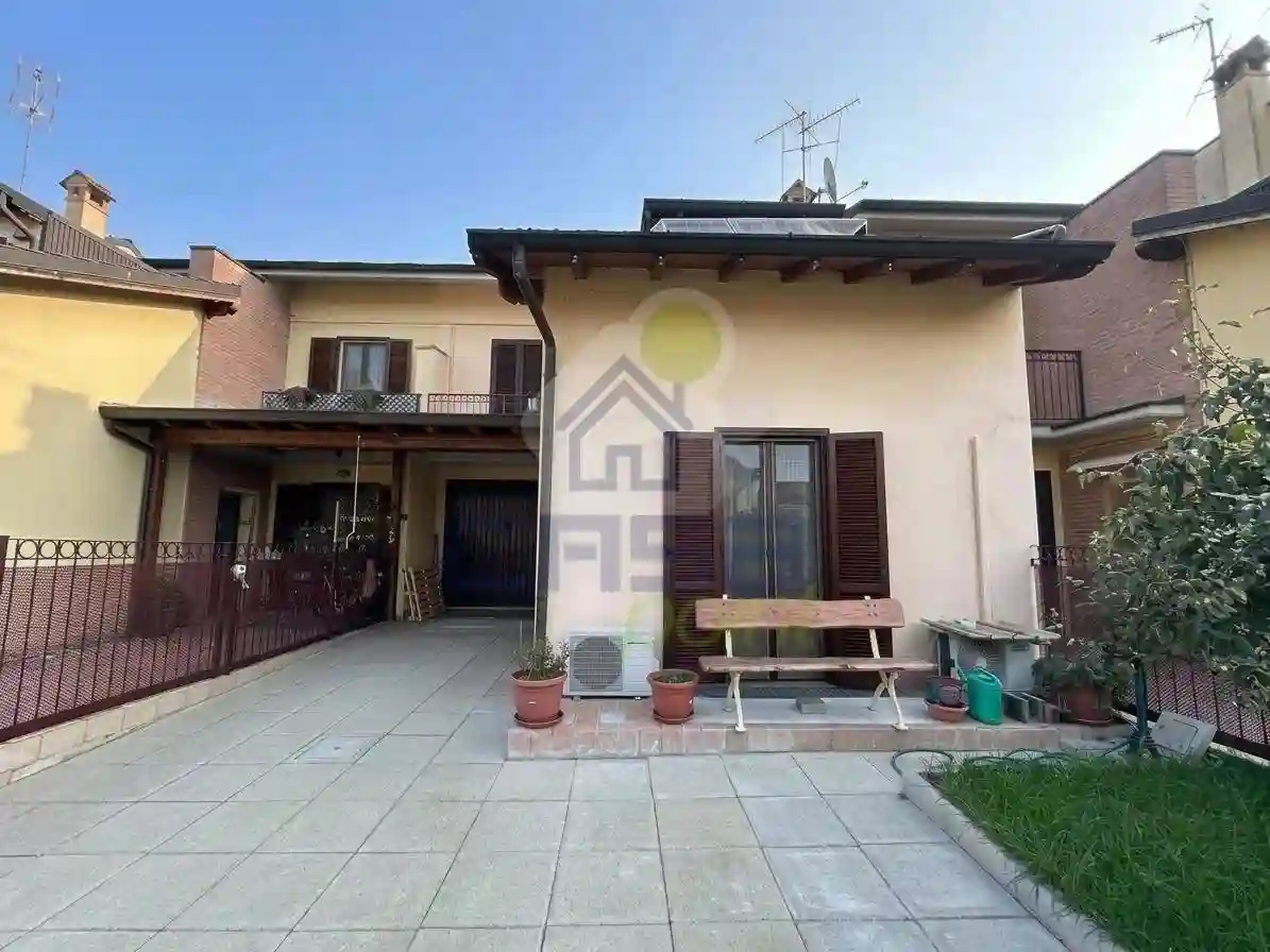 Villetta a schiera - foto 2
