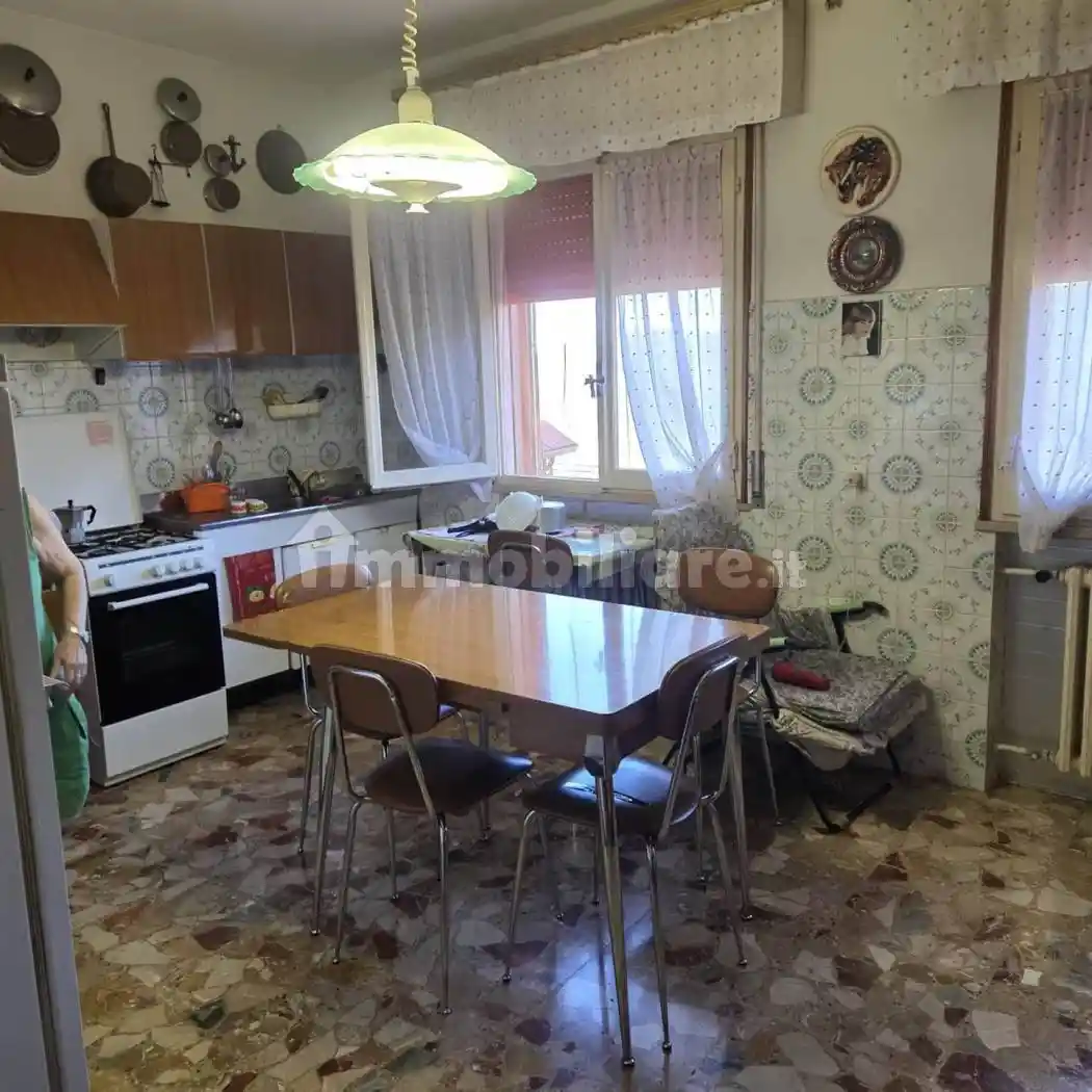 Casa indipendente in vendita a Ventasso