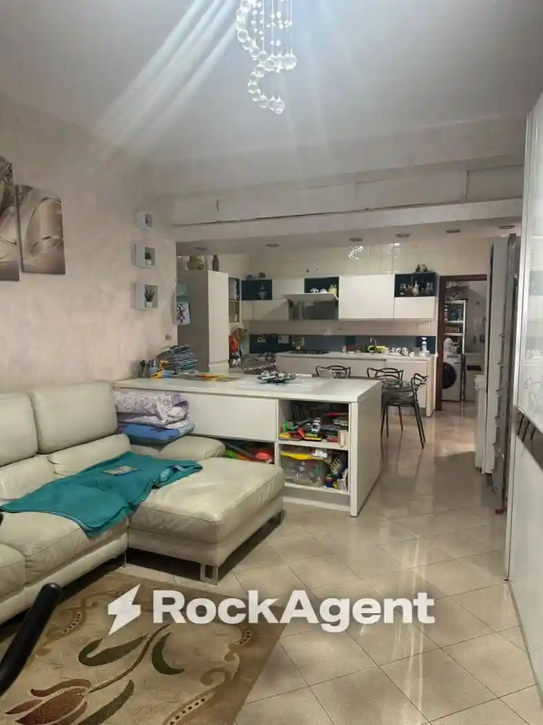 Appartamento in vendita a Poggiomarino