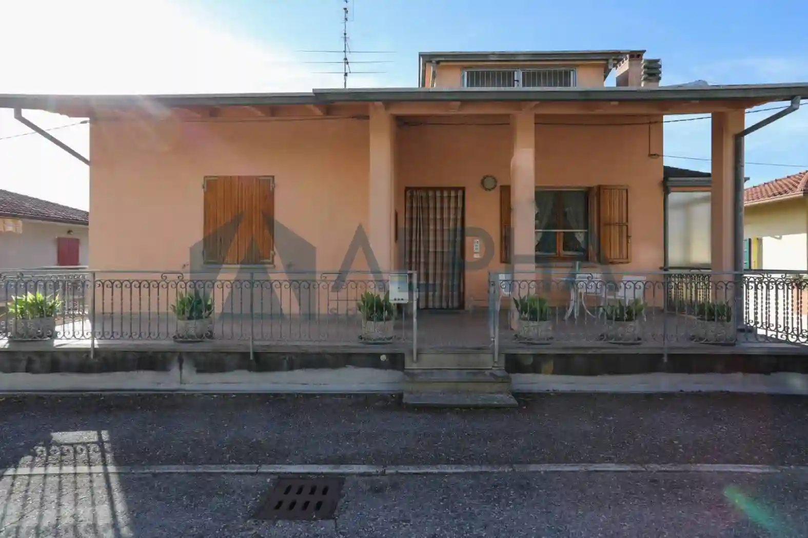 Villa - foto 2