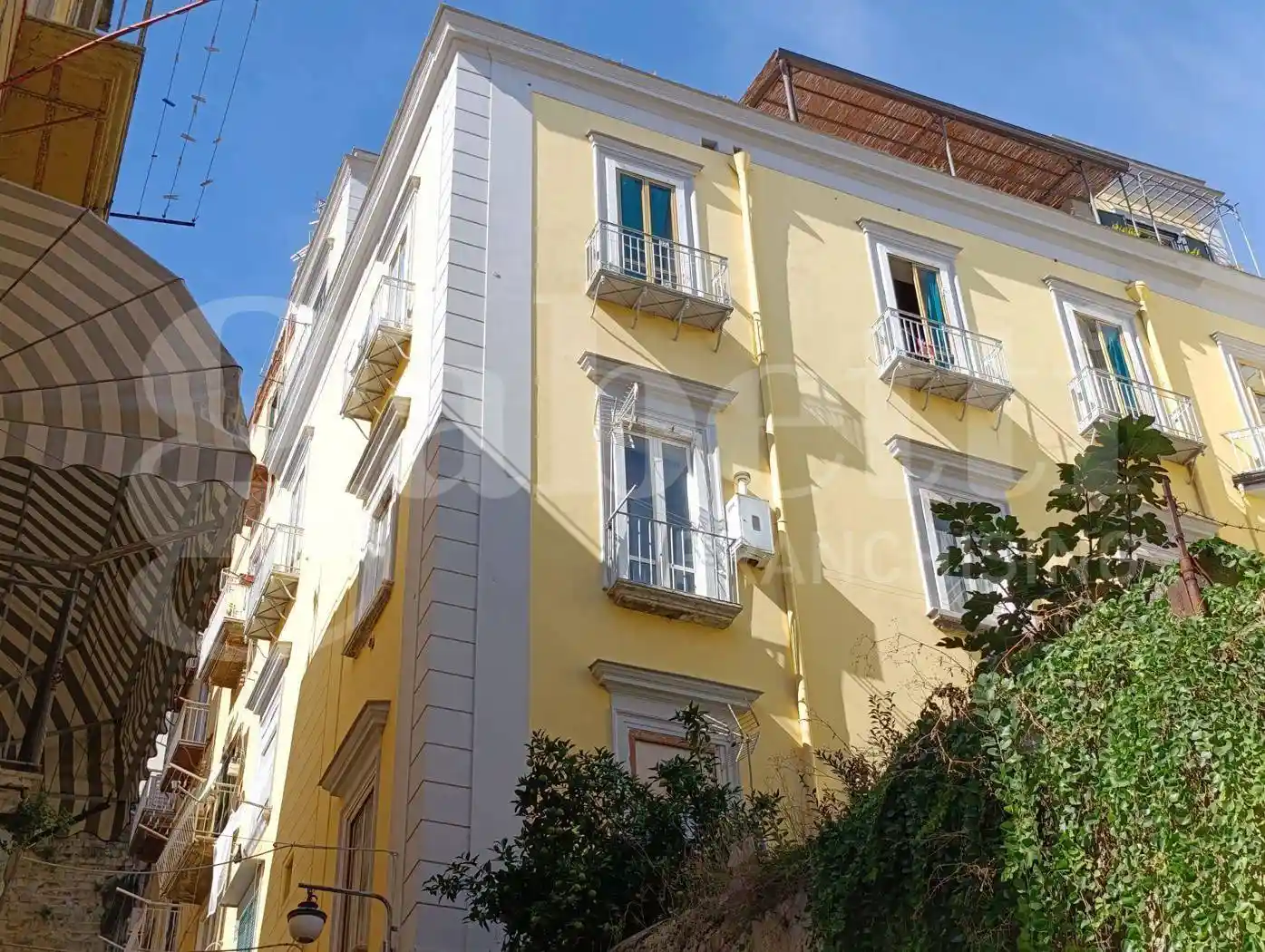 Appartamento in affitto a Napoli