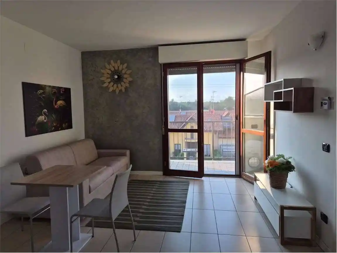 Appartamento in affitto a Cislago