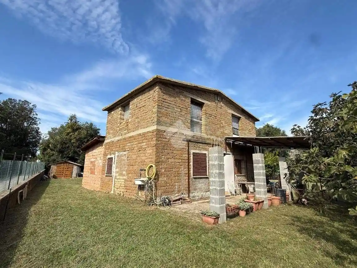 Casa indipendente in vendita a Anguillara Sabazia