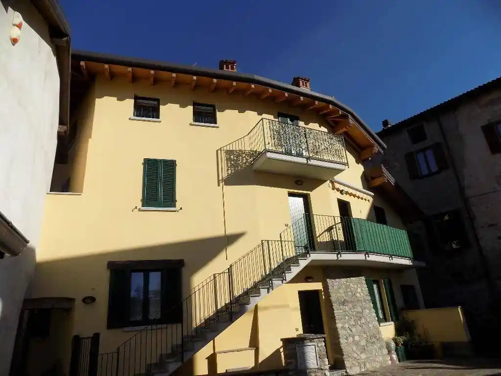 Appartamento in vendita a Galbiate