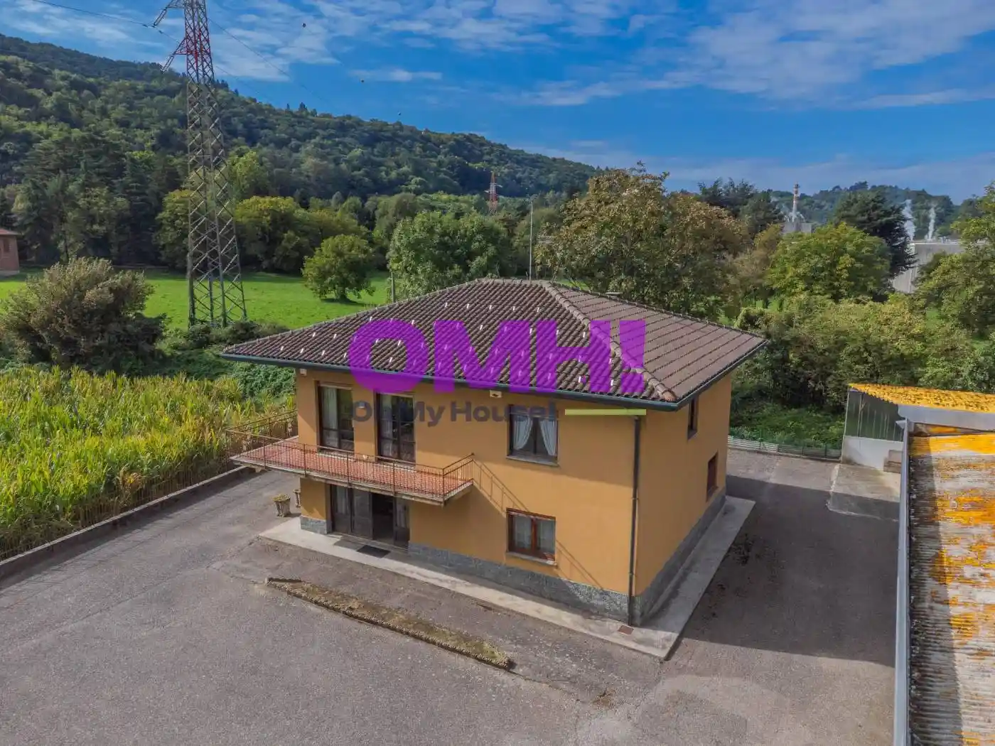 Villa in vendita a Cuvio