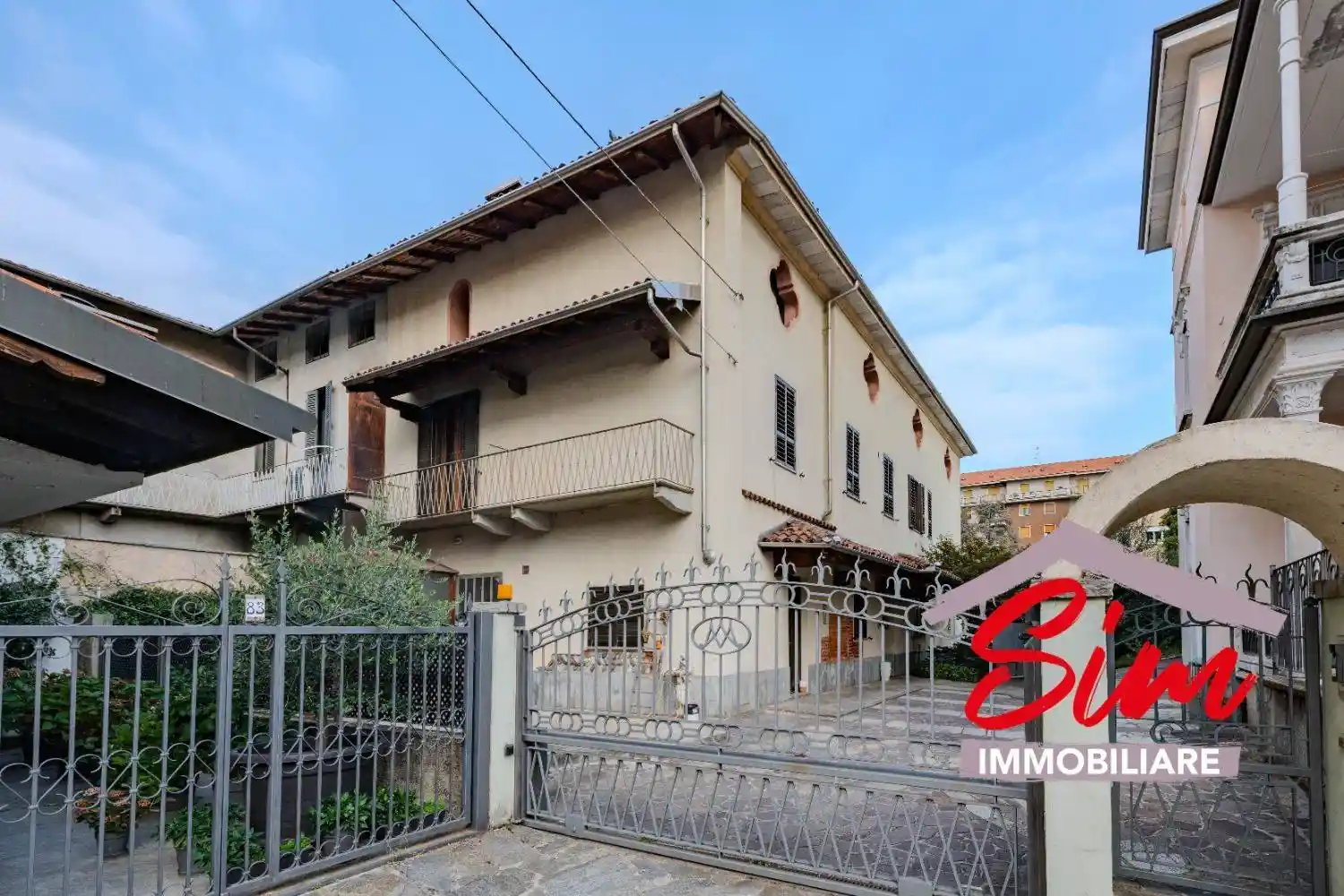 Villa in vendita a Oleggio