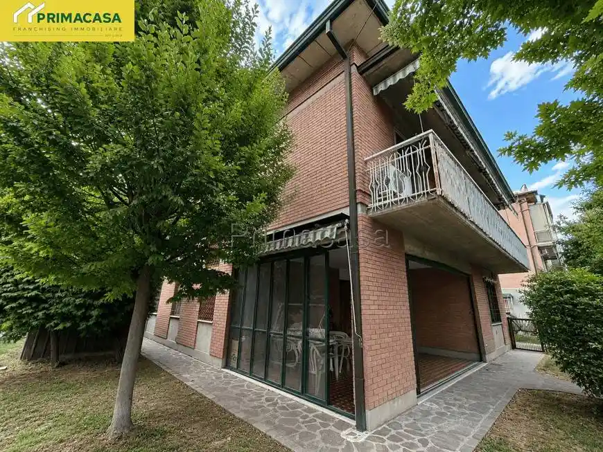 Villa in vendita a Carpi