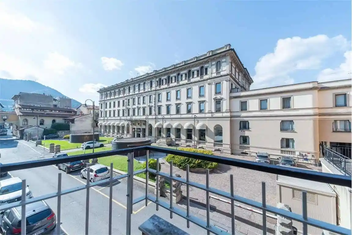 Appartamento in vendita a Como
