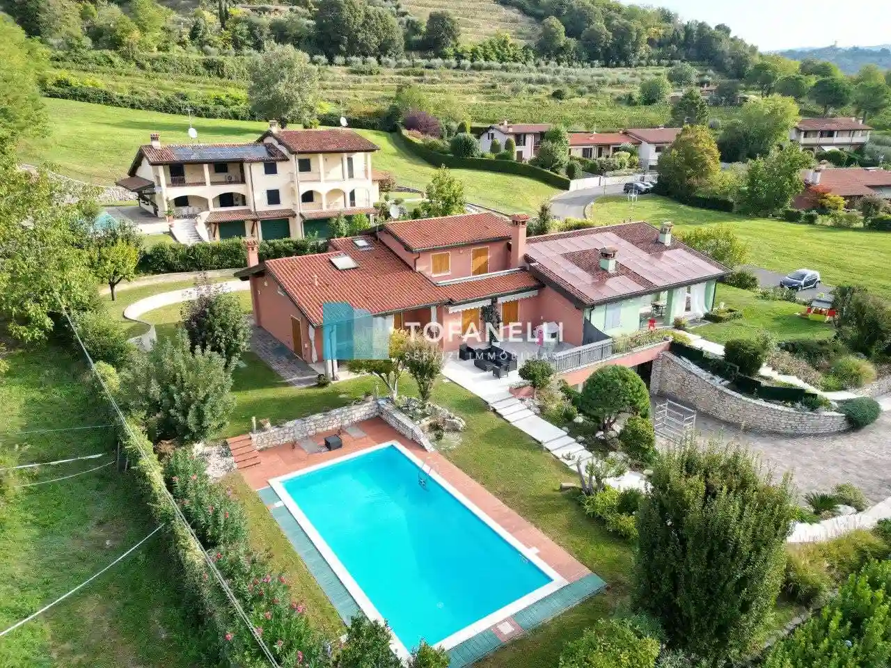 Villa - foto 2