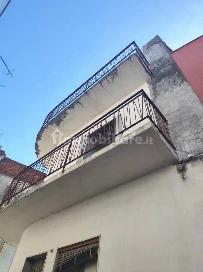 Appartamento in vendita a Aci Sant'Antonio