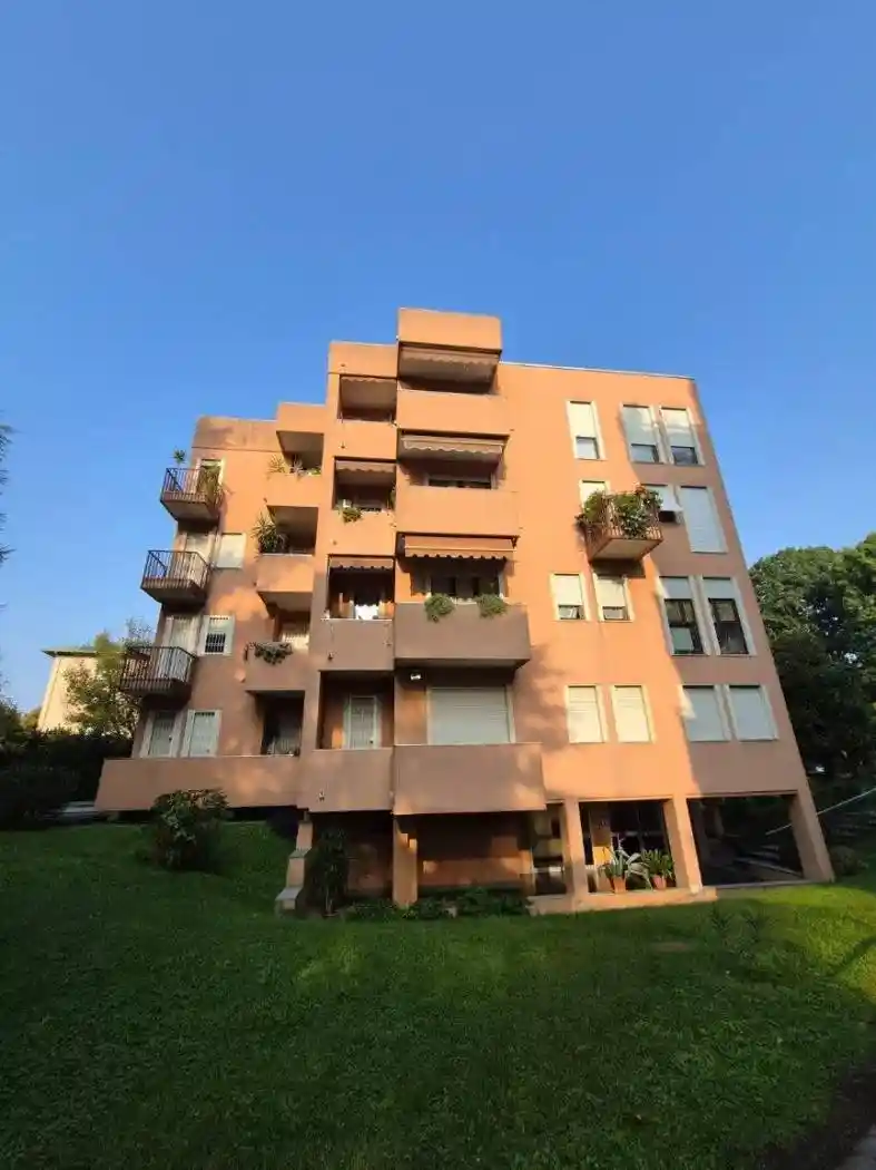 Appartamento in vendita a Monza