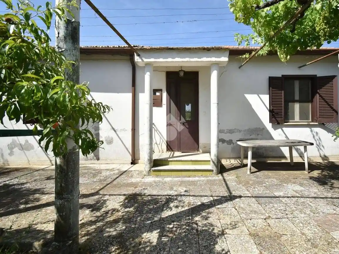Casa indipendente in vendita a Sermoneta