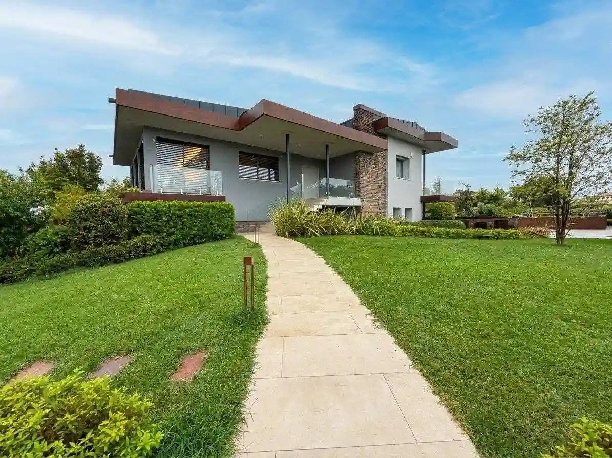 Villa - foto 2