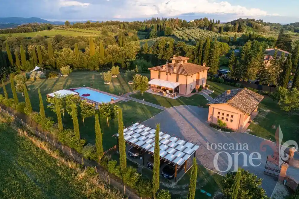 Villa in vendita a Peccioli