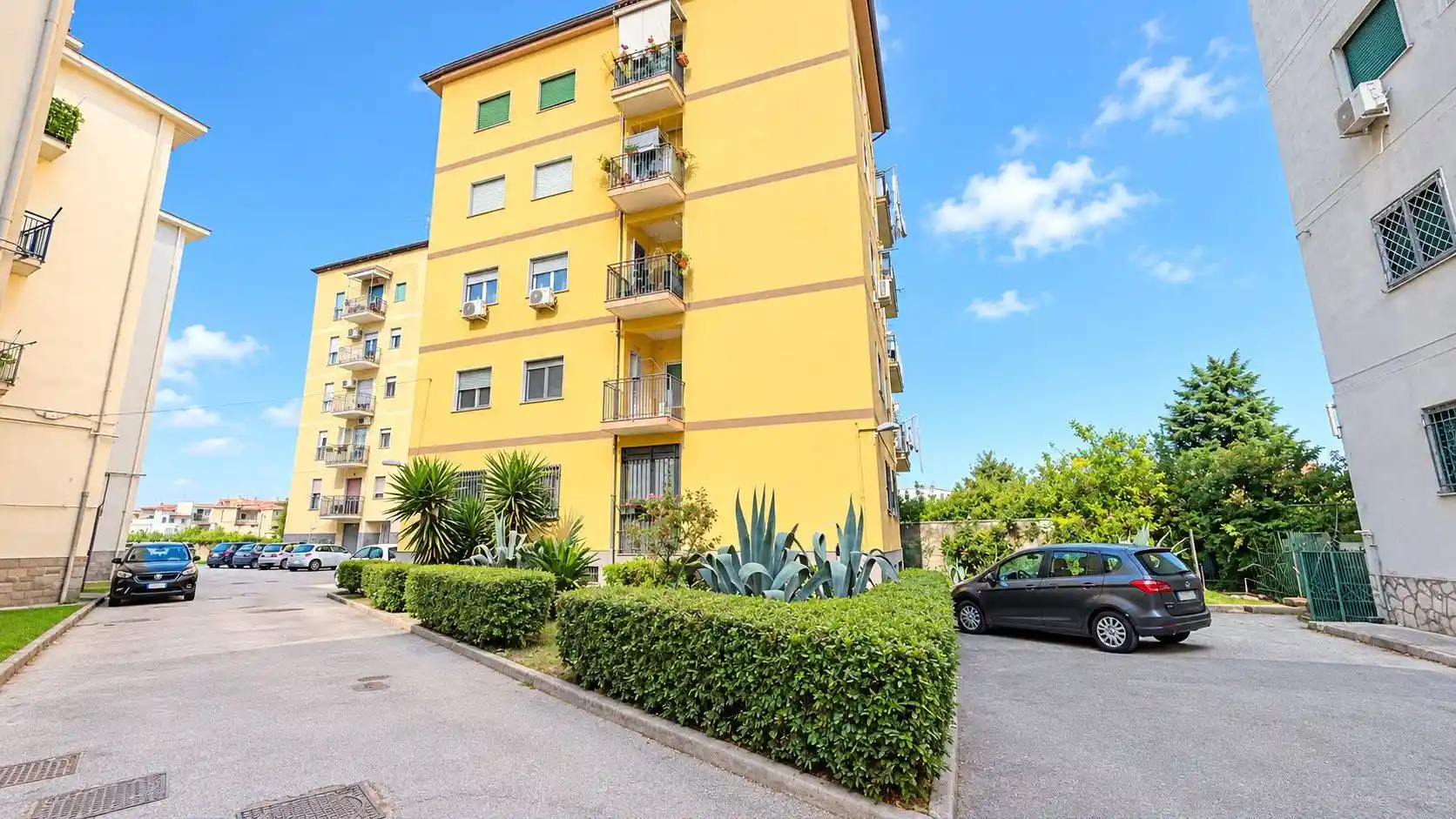 Appartamento in vendita a Napoli