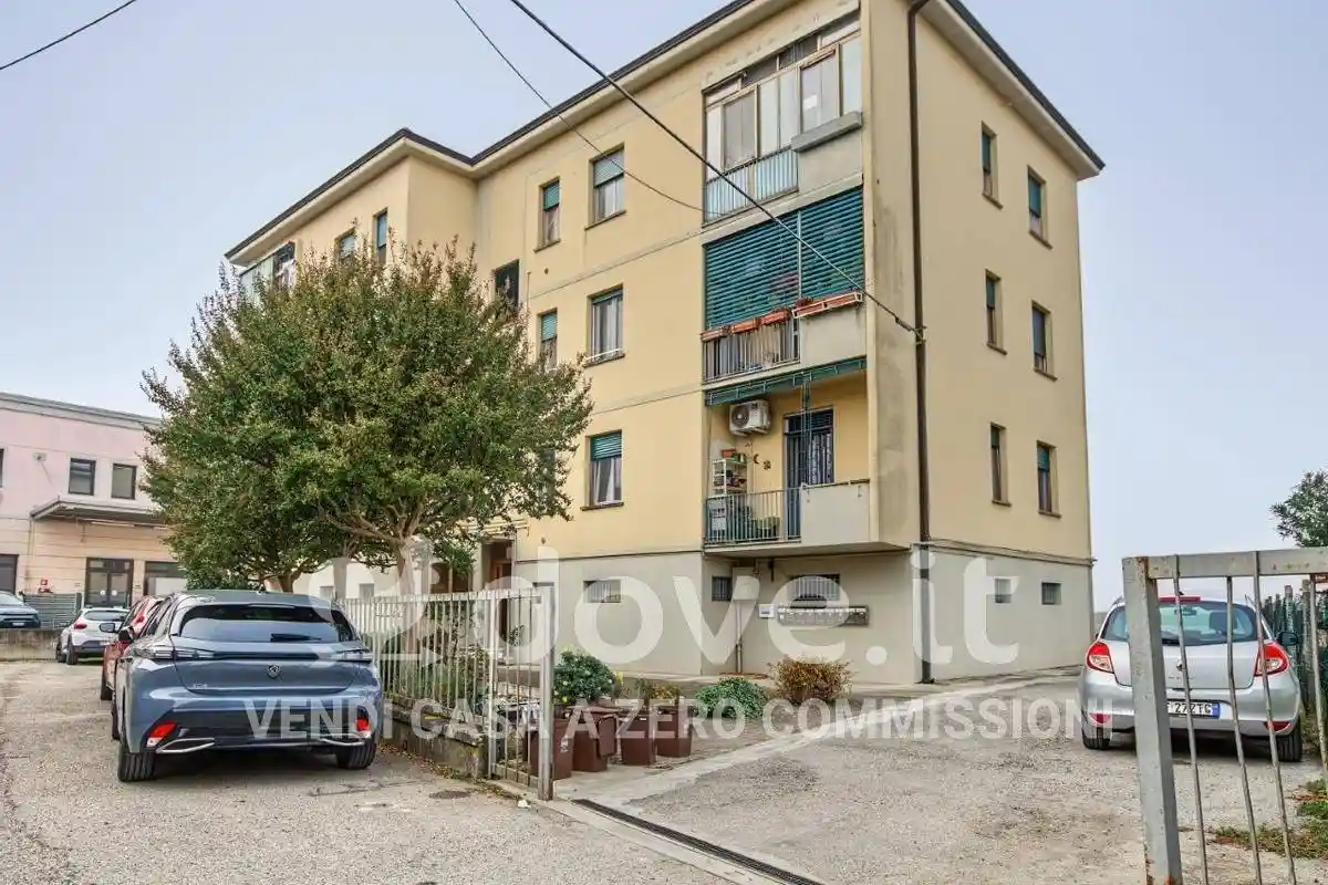 Appartamento in vendita a Galliera