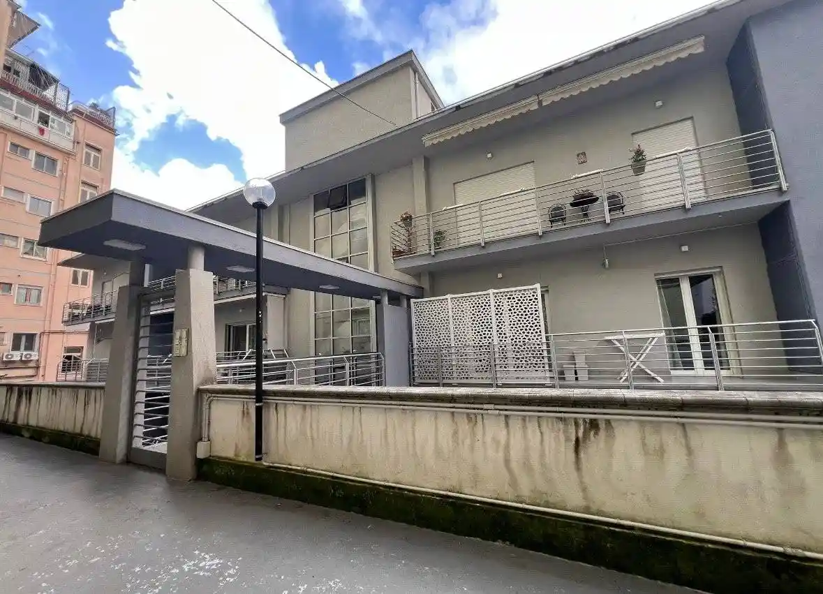 Appartamento in affitto a Napoli