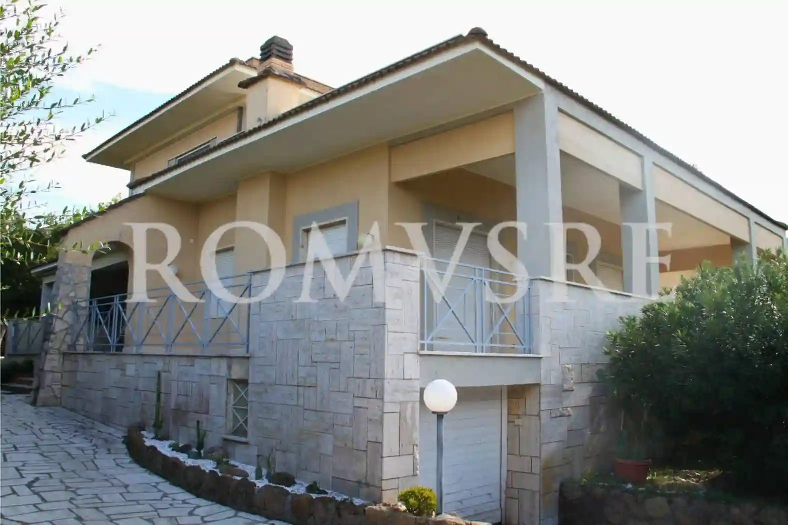 Villa - foto 2