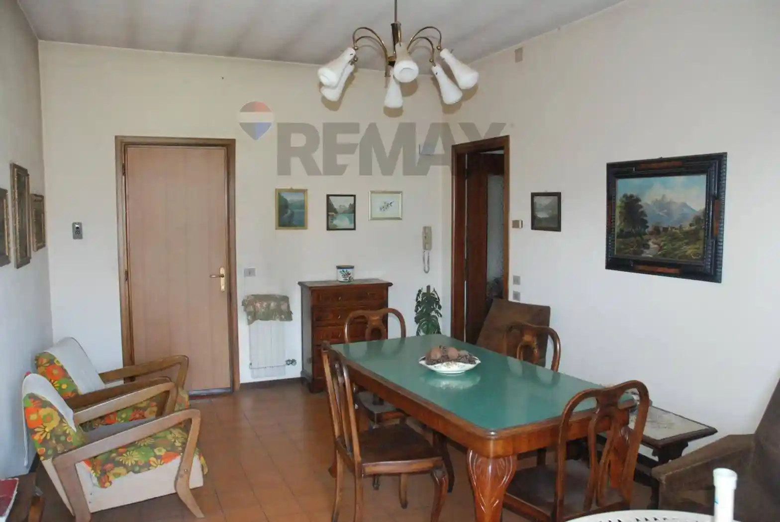 Appartamento in vendita a Casalzuigno