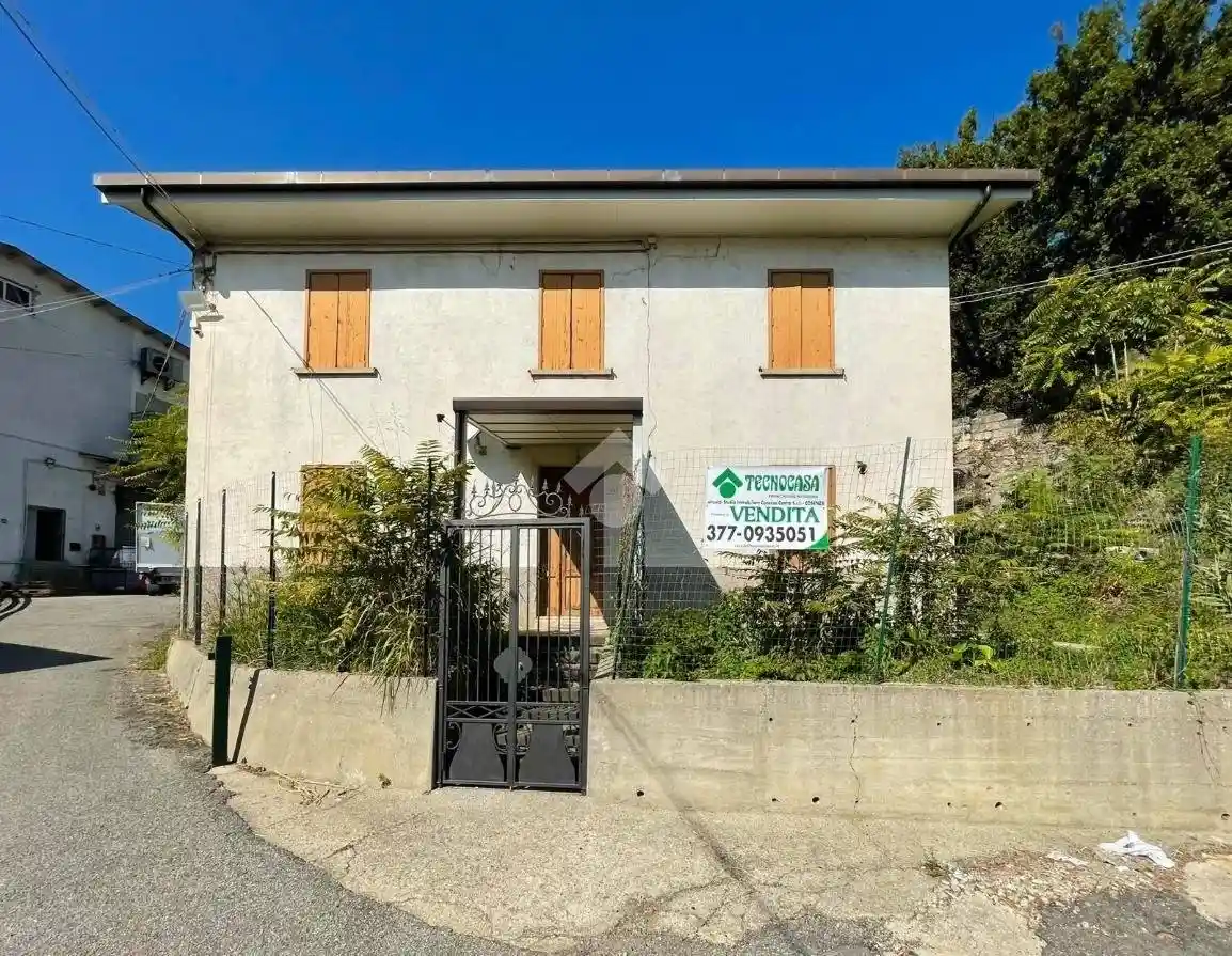 Casa indipendente in vendita a Cosenza