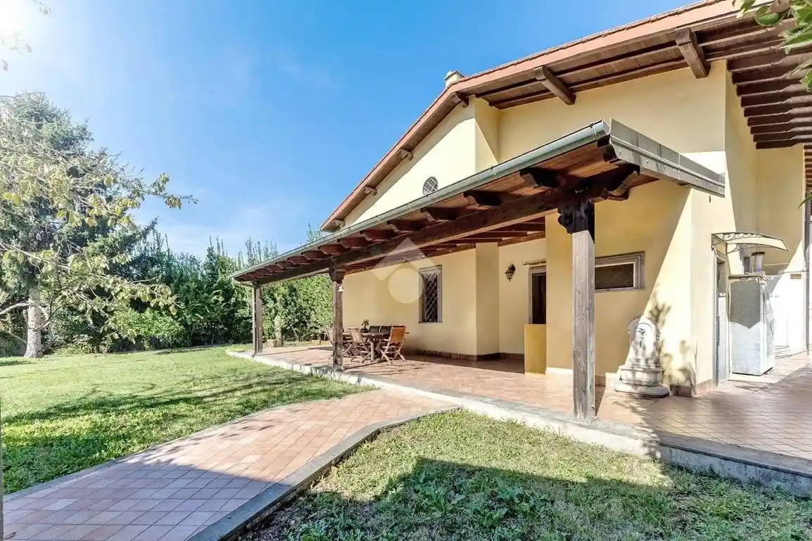 Villa in vendita a Roma