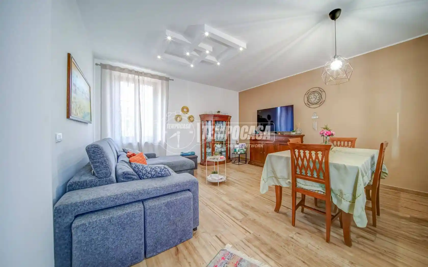 Casa indipendente in vendita a Somma Lombardo