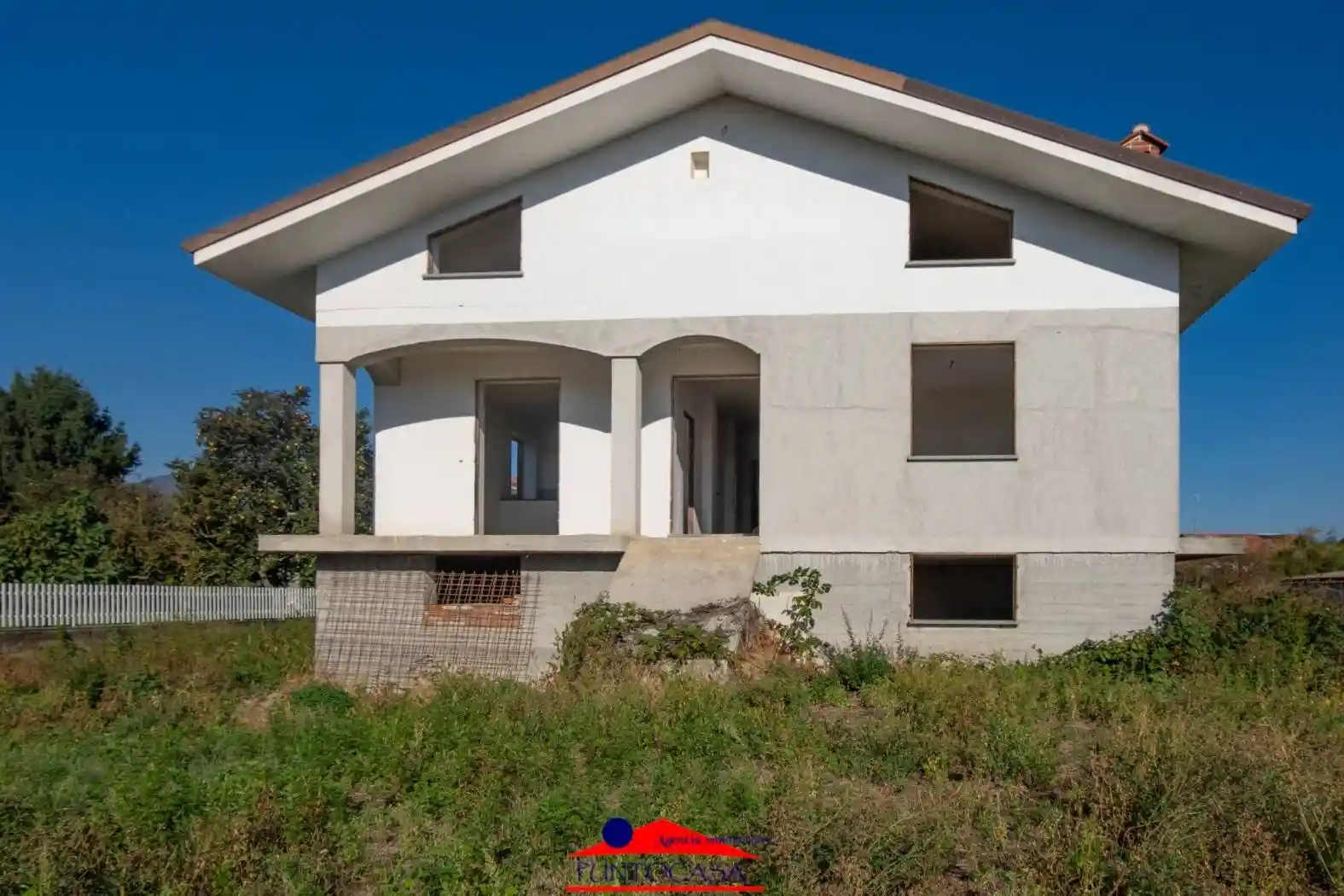 Villa in vendita a Busca