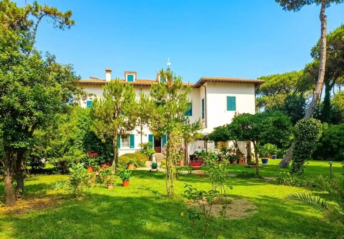 Villa in vendita a Massa