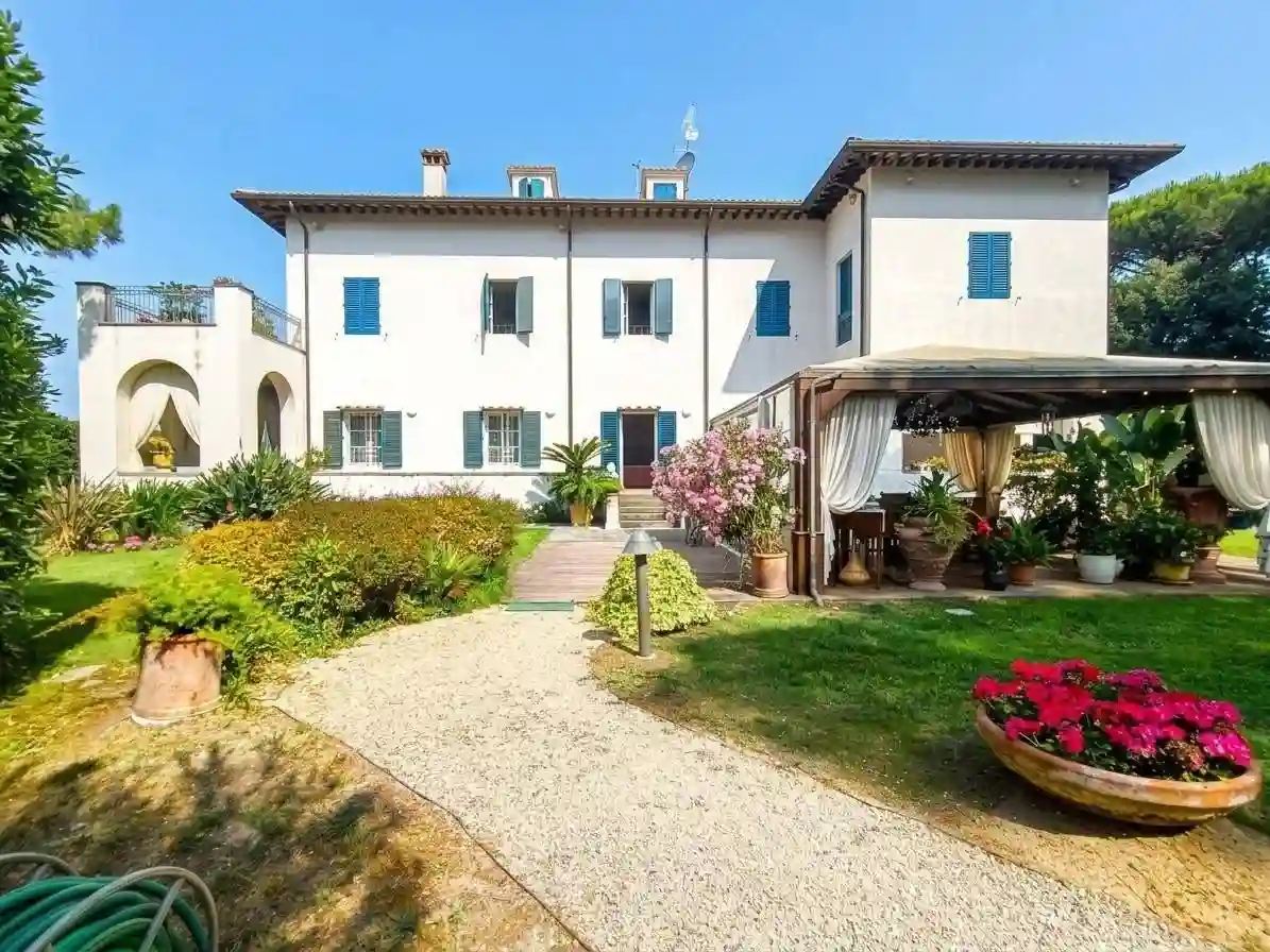 Villa - foto 2