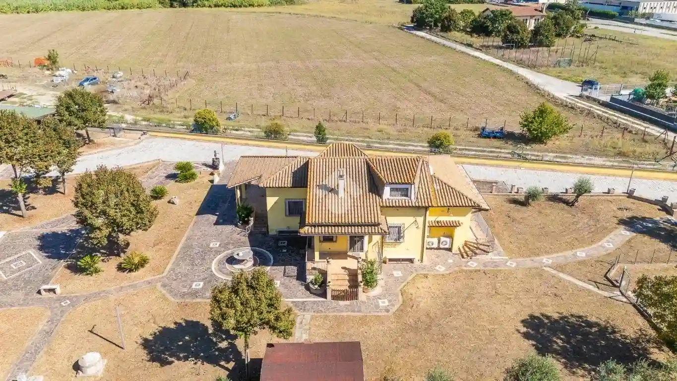 Villa - foto 5