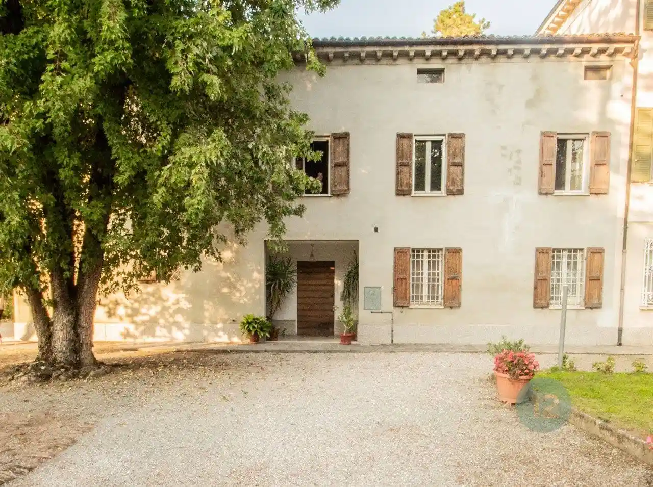 Casa indipendente in vendita a Correggio