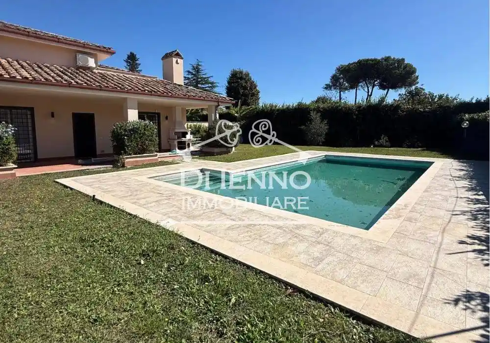 Villa in affitto a Roma