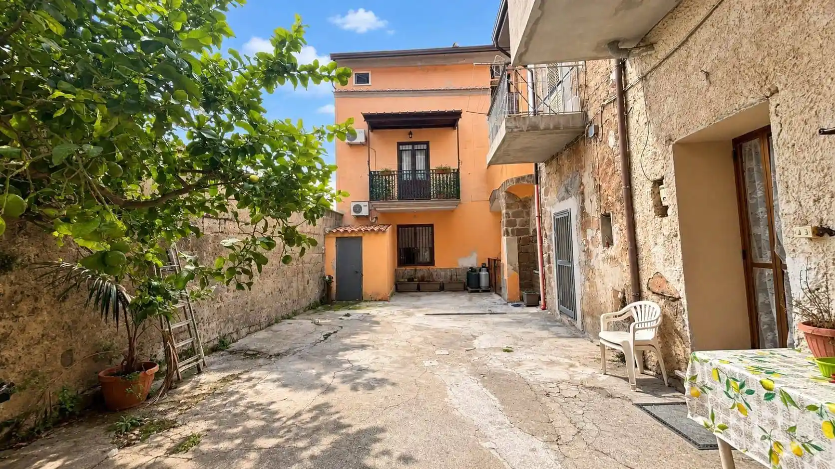Casa indipendente in vendita a Caserta