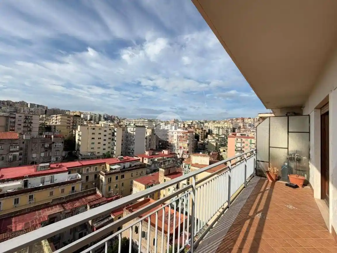 Appartamento in vendita a Napoli
