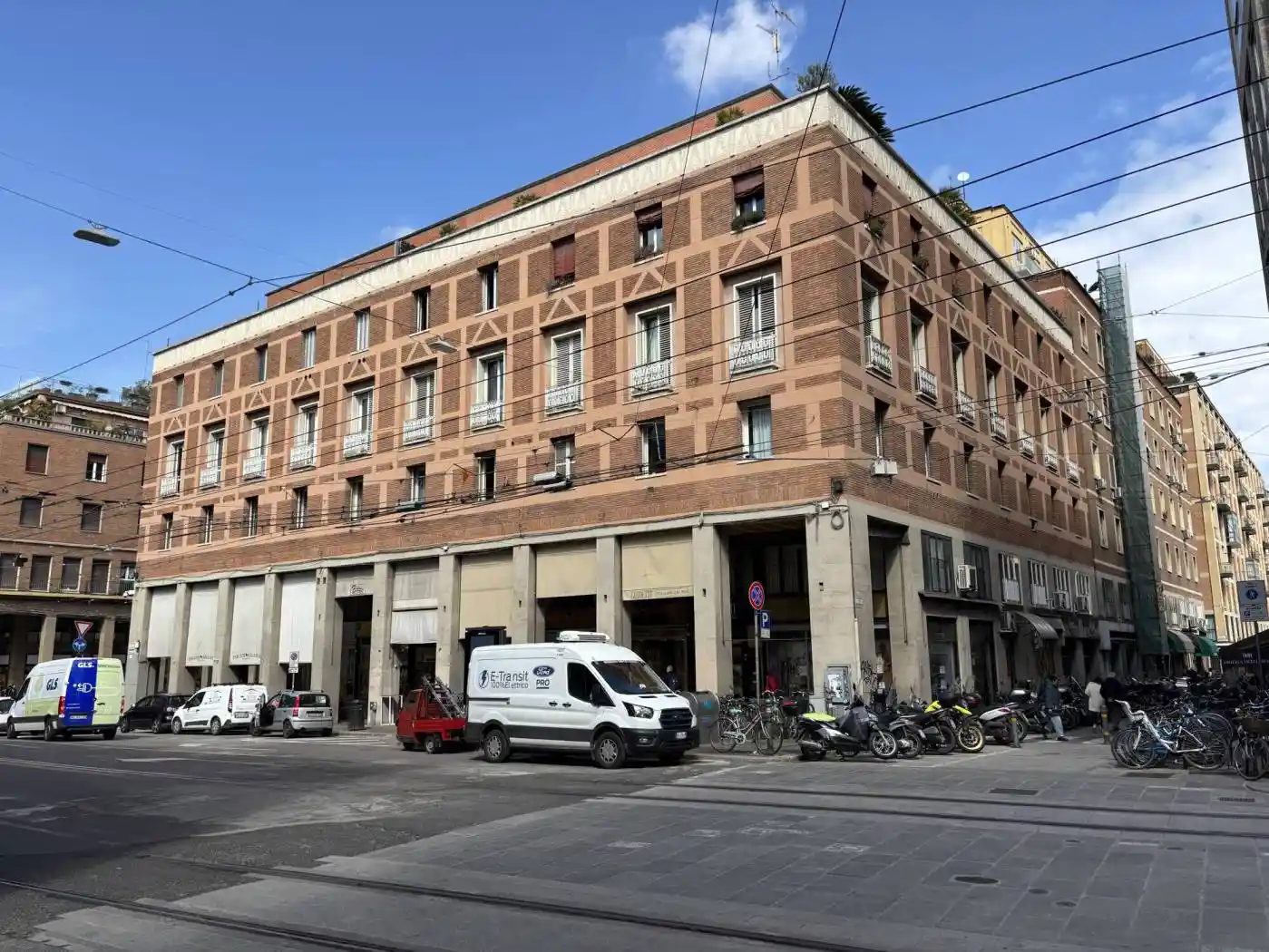 Appartamento in vendita a Bologna