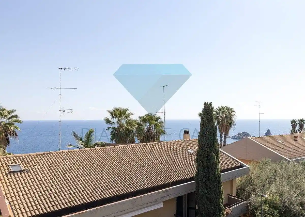 Villa in vendita a Aci Catena