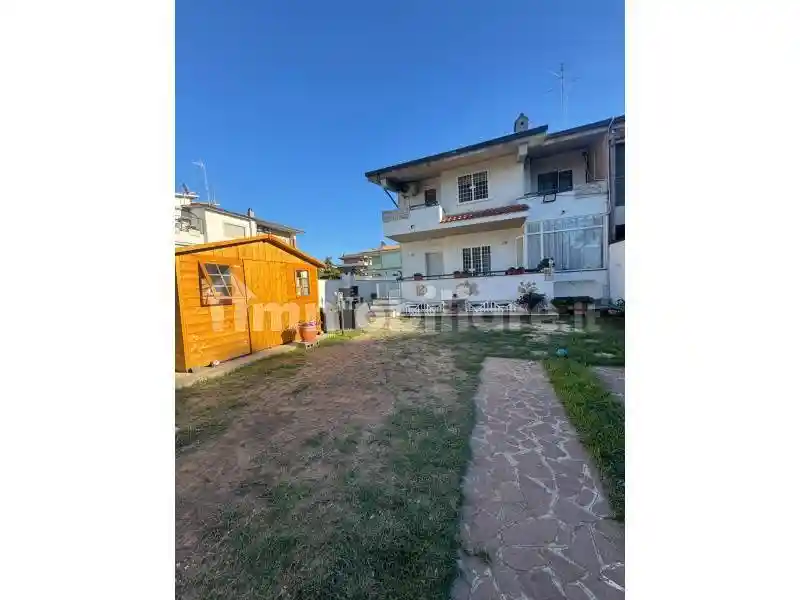 Villa in vendita a Anzio