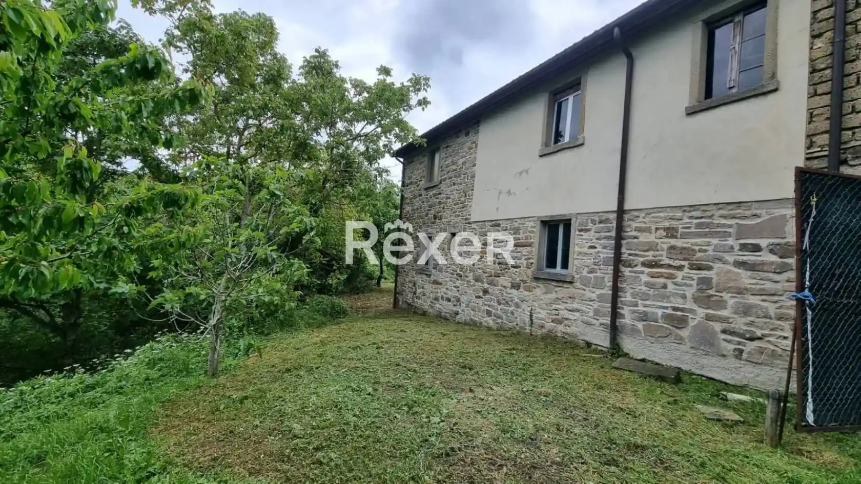 Casa indipendente in vendita a Casteldelci
