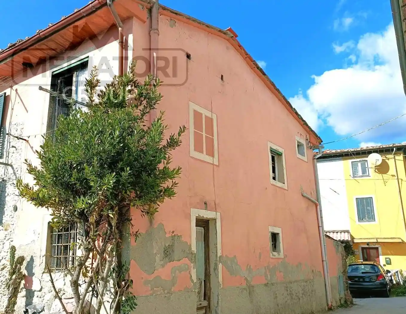 Casa indipendente in vendita a Lucca
