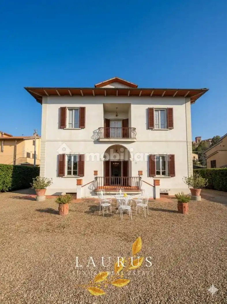 Villa in vendita a Arezzo