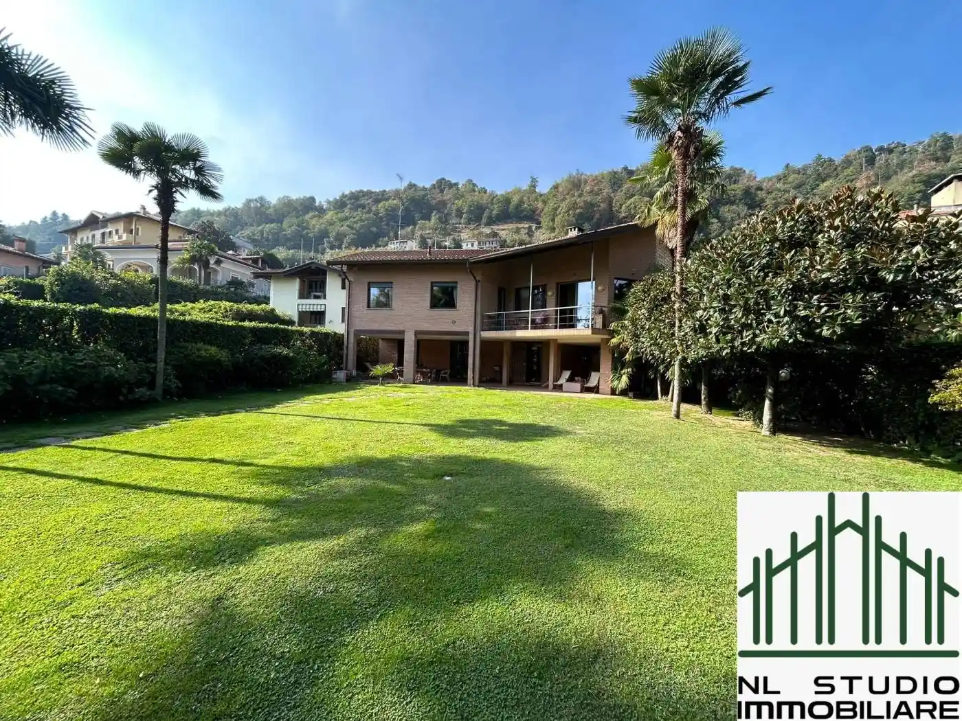 Villa in vendita a Meina