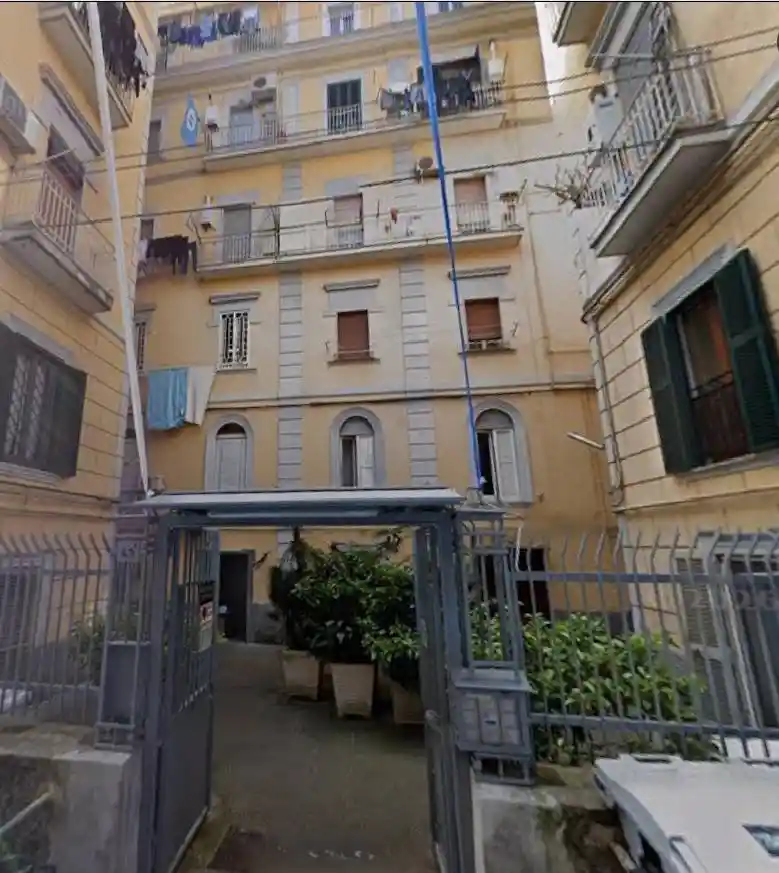 Appartamento in affitto a Napoli