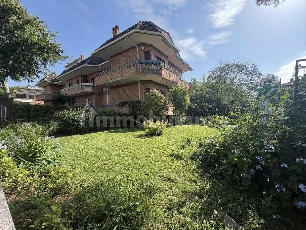 Villetta a schiera in vendita a Roma